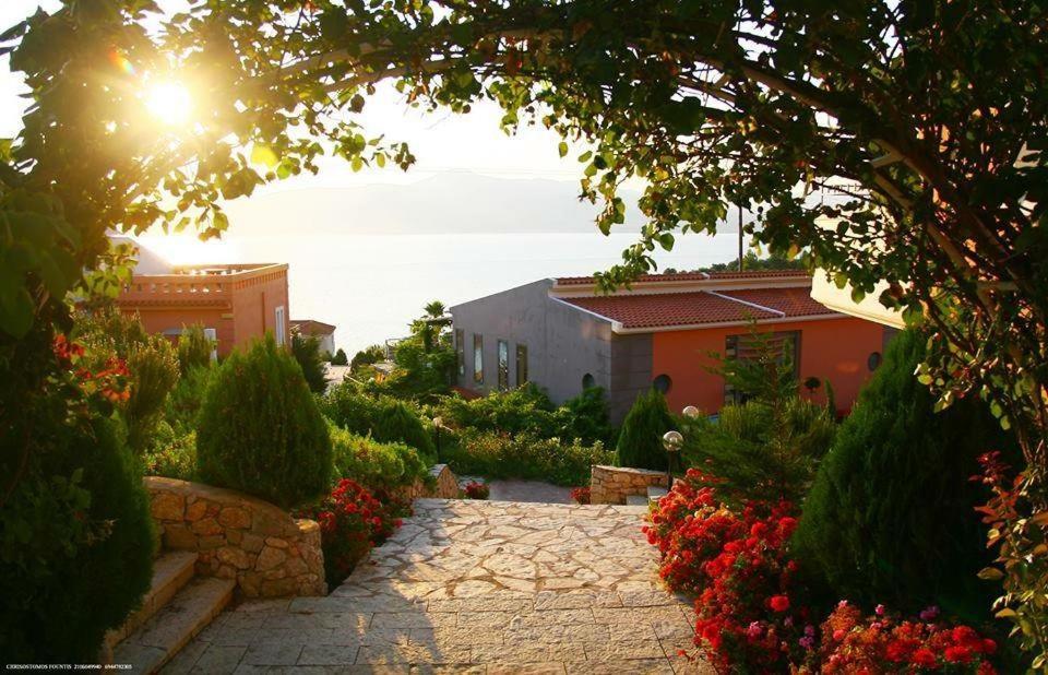 Thalassa Hotel & Spa Paleros Buitenkant foto