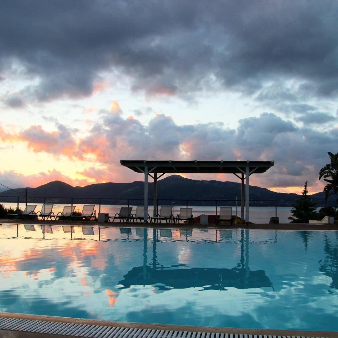 Thalassa Hotel & Spa Paleros Buitenkant foto